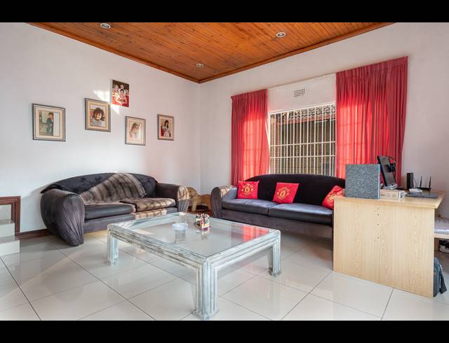 3 BEDROOM HOUSE FOR SALE IN ELANDSHAVEN